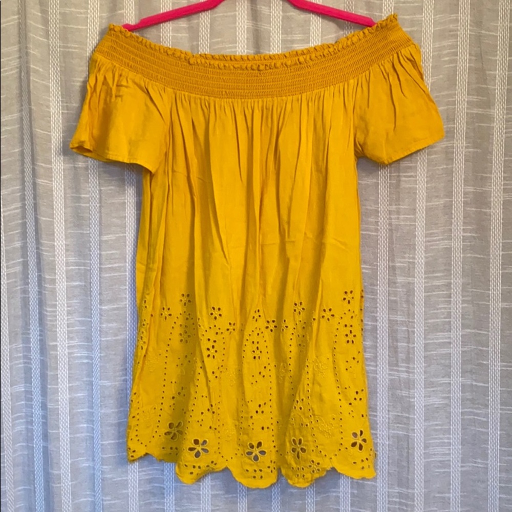 Off the shoulder Old Navy top in mustard